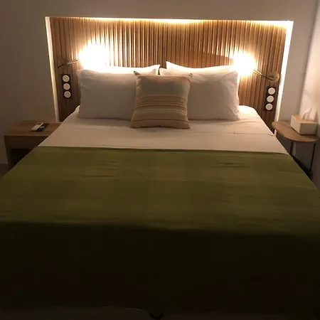 Olive House Skiathos-Stadt